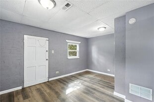 1527 Langston Ave SW in Atlanta, GA - Building Photo