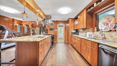 13222 Agarita Ln in Houston, TX - Building Photo - Building Photo