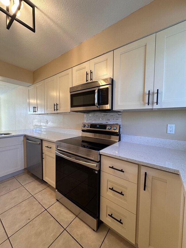 734 Legion Dr in Destin, FL - Building Photo - Building Photo