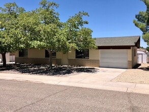 2715 Lillie Ave in Kingman, AZ - Building Photo - Building Photo