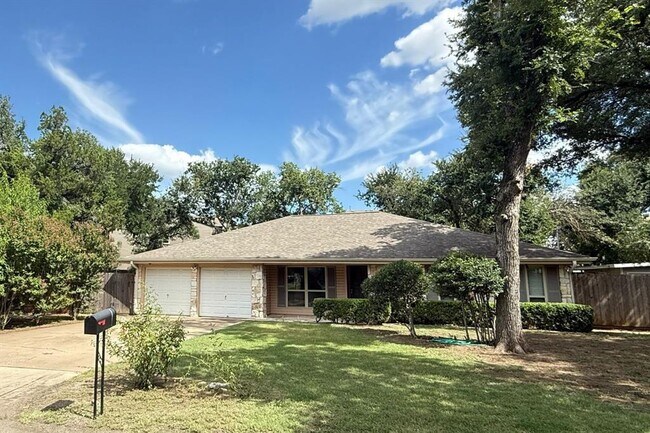 property at 9303 Robins Nest Ln