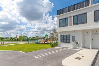 26144 SW 146th Ct in Princeton, FL - Foto de edificio - Building Photo