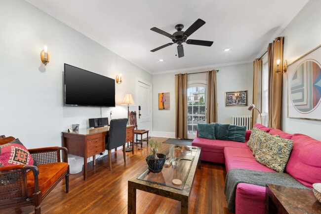 property at 536 Hawthorne Ln