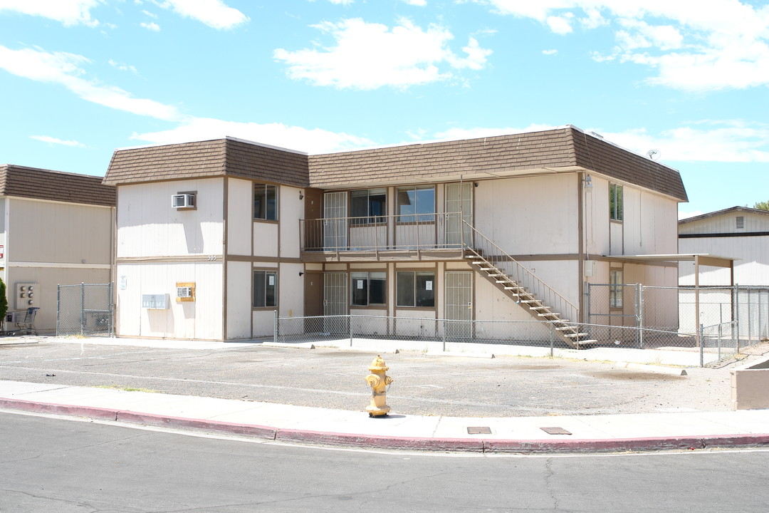 305 Eastminister Ct in Henderson, NV - Building Photo