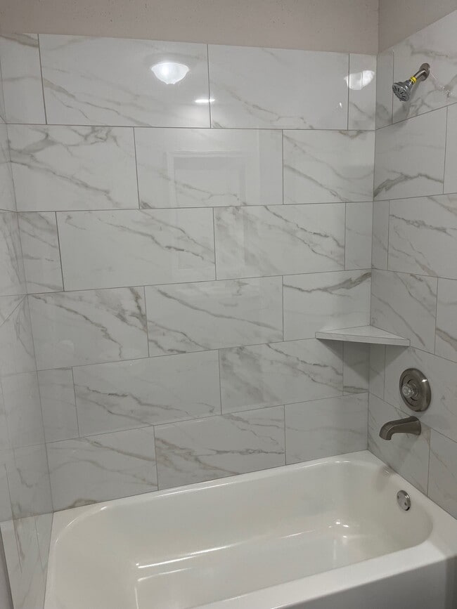 property at 2434 Long Reach Dr