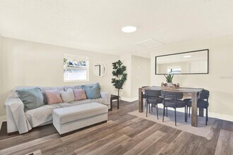 1707 E New Orleans Ave in Tampa, FL - Building Photo - Building Photo