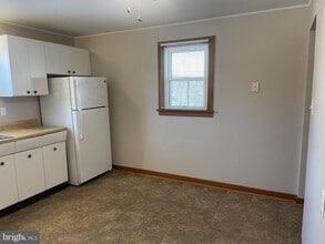 5017 Mauretania Ave in Harrisburg, PA - Building Photo - Building Photo