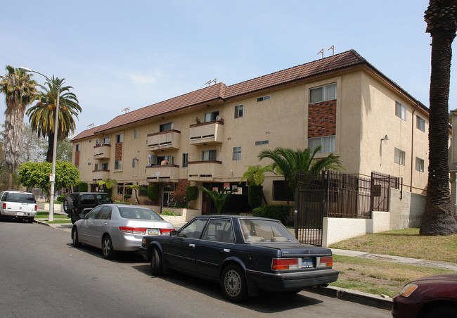 Berendo Apartments in Los Angeles, CA - Building Photo - Building Photo