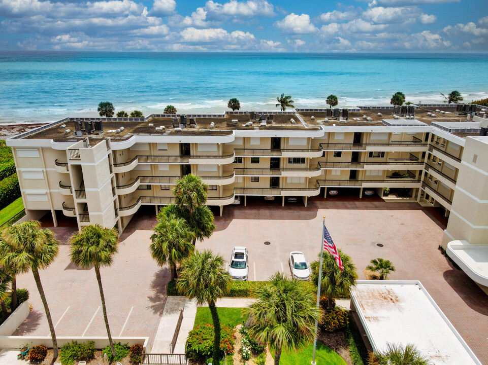 70 Celestial Way in Juno Beach, FL - Building Photo