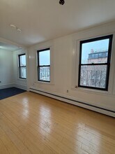 9 Milford St, Unit 302B in Boston, MA - Building Photo - Building Photo