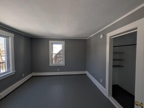 13-15-15 Walnut St, Unit 6 in Claremont, NH - Building Photo - Building Photo