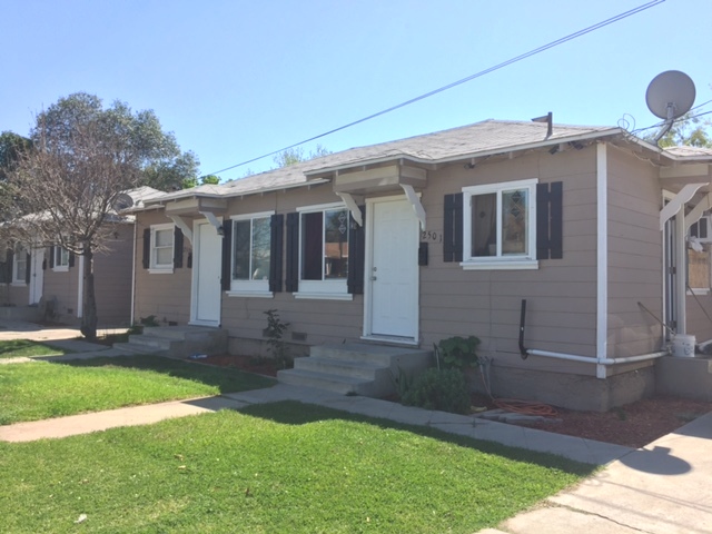 2501-2503 Lake St in Bakersfield, CA - Building Photo - Building Photo