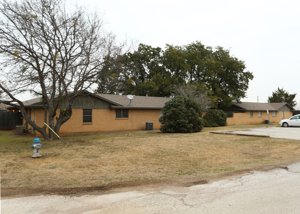 Summer Square in Crowley, TX - Foto de edificio