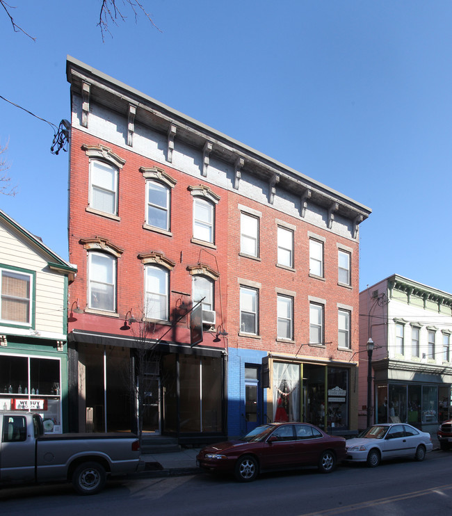 99-103 Partition St in Saugerties, NY - Building Photo - Building Photo