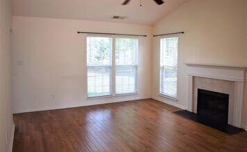 10120 Sparkling Brook Ct in Charlotte, NC - Building Photo - Building Photo