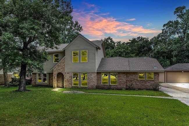 property at 696 Ravensworth Dr