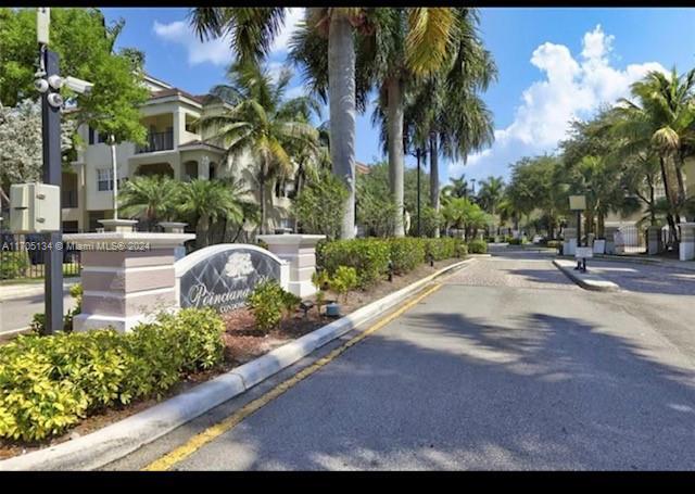 5880 W Sample Rd, Unit # 302 UPDATED in Coral Springs, FL - Foto de edificio