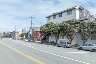 1536 Great Hwy in San Francisco, CA - Building Photo - Building Photo