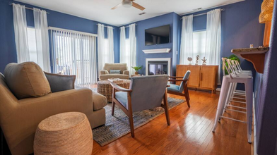 407 18th St, Unit A in Virginia Beach, VA - Foto de edificio - Building Photo