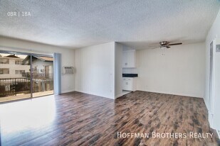 8330 Willis Ave, Unit 14 in Los Angeles, CA - Building Photo