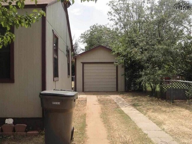 1633 Hamlin Ave in Wichita Falls, TX - Building Photo - Building Photo
