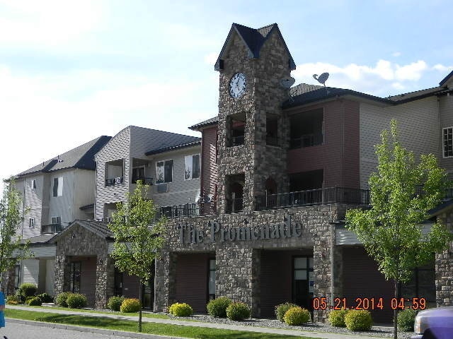 property at 352 N Promenade Loop