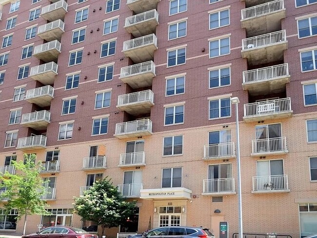 property at 333 W Mifflin St