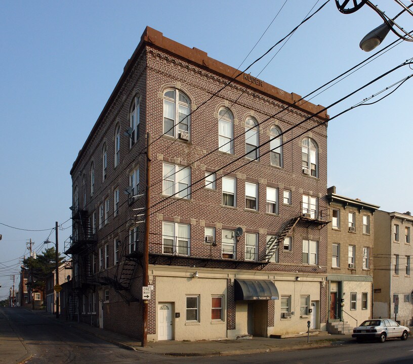 619-623 W Turner St in Allentown, PA - Building Photo