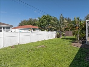132 NE 7th Ave in Cape Coral, FL - Building Photo - Building Photo