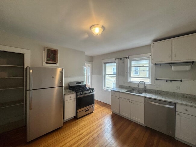 48 Standish St, Unit 2