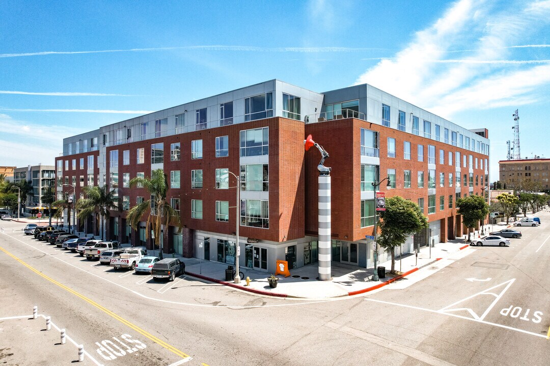Centre Street Lofts in San Pedro, CA - Building Photo