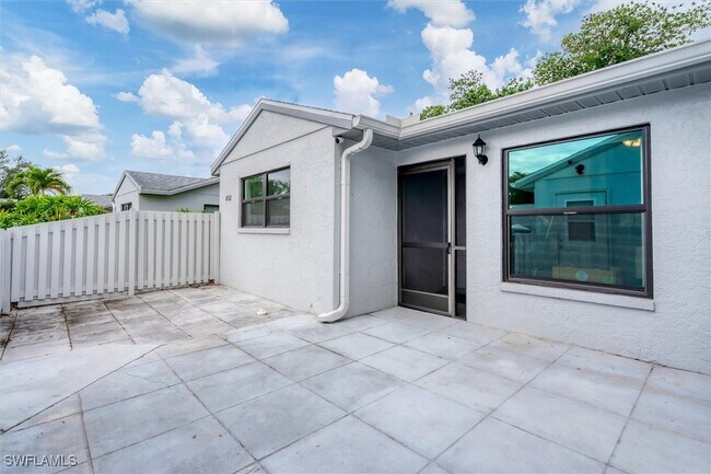 4732 Blackberry Dr