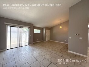 3019 SE 7th Ave in Ocala, FL - Building Photo - Building Photo