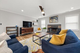 65 Howell St NE in Atlanta, GA - Foto de edificio - Building Photo