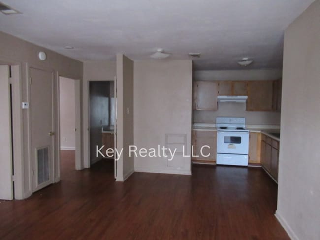 214 Lee St in Pineville, LA - Building Photo - Building Photo