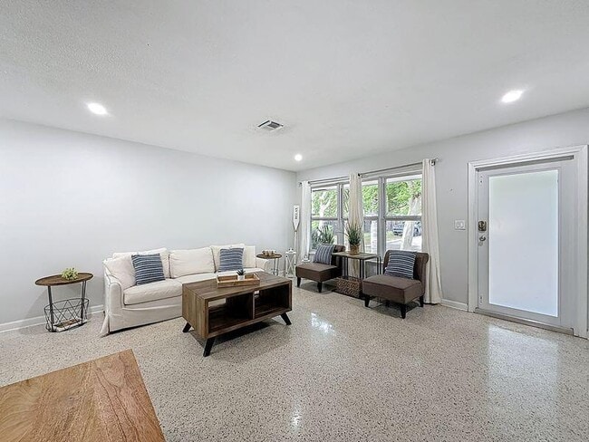 2840 NE 16th Ct in Pompano Beach, FL - Building Photo - Building Photo