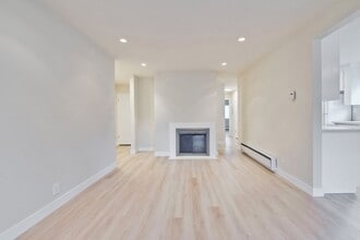 854 Apricot Ave in Campbell, CA - Building Photo - Building Photo