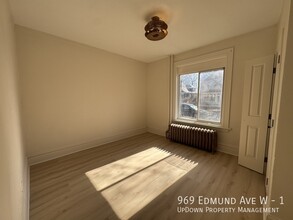 969 Edmund Ave W in St. Paul, MN - Building Photo - Building Photo