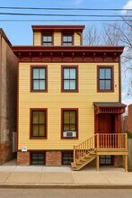 52 Chambers St in Newburgh, NY - Building Photo - Building Photo