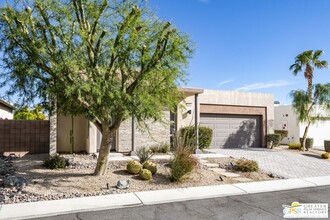 684 Bliss Way in Palm Springs, CA - Building Photo - Building Photo