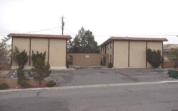 3596 Gypsum Rd in Reno, NV - Building Photo