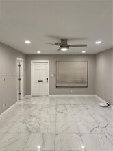 7761 NW 42nd Pl in Coral Springs, FL - Foto de edificio - Building Photo