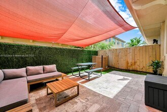 12857 SW 134th St in Miami, FL - Building Photo - Building Photo