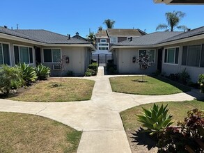 1302 W Lido Pl in Anaheim, CA - Building Photo - Building Photo