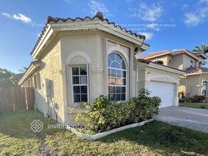 2030 NW 98th Terrace in Pembroke Pines, FL - Building Photo - Building Photo