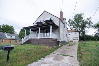 31 Cedar Ave in Aliquippa, PA - Building Photo - Building Photo