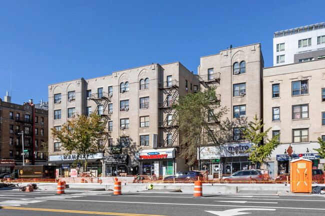 2381-2385 Grand Concourse in Bronx, NY - Building Photo - Building Photo