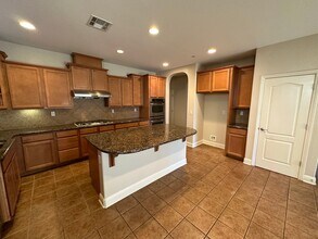 3245 Pillsbury Rd in West Sacramento, CA - Building Photo - Building Photo