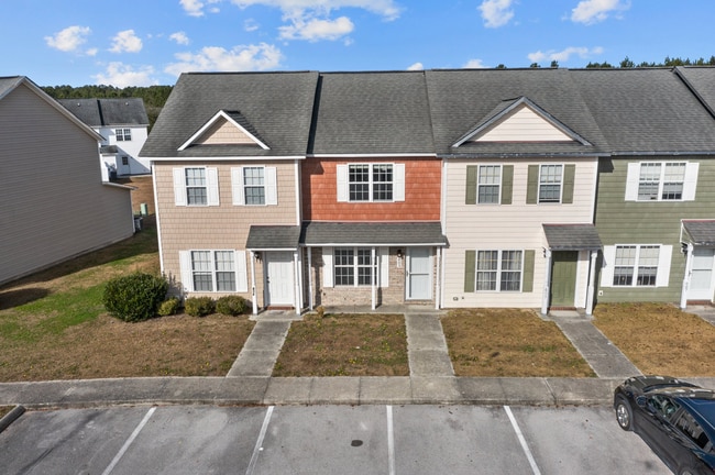 603 Streamwood Dr in Jacksonville, NC - Building Photo - Building Photo