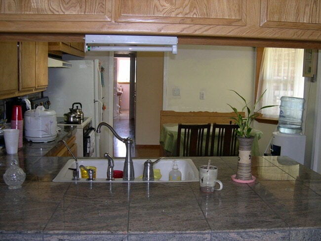 1200 McClaren Dr in Carmichael, CA - Foto de edificio - Building Photo